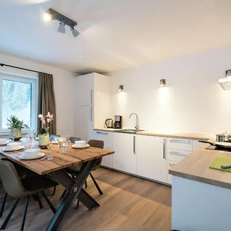 Chalet Comfortable Chalet In Hinterglemm With Sauna Saalbach-Hinterglemm