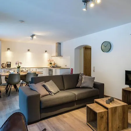 Comfortable Chalet In Hinterglemm With Sauna Chalet